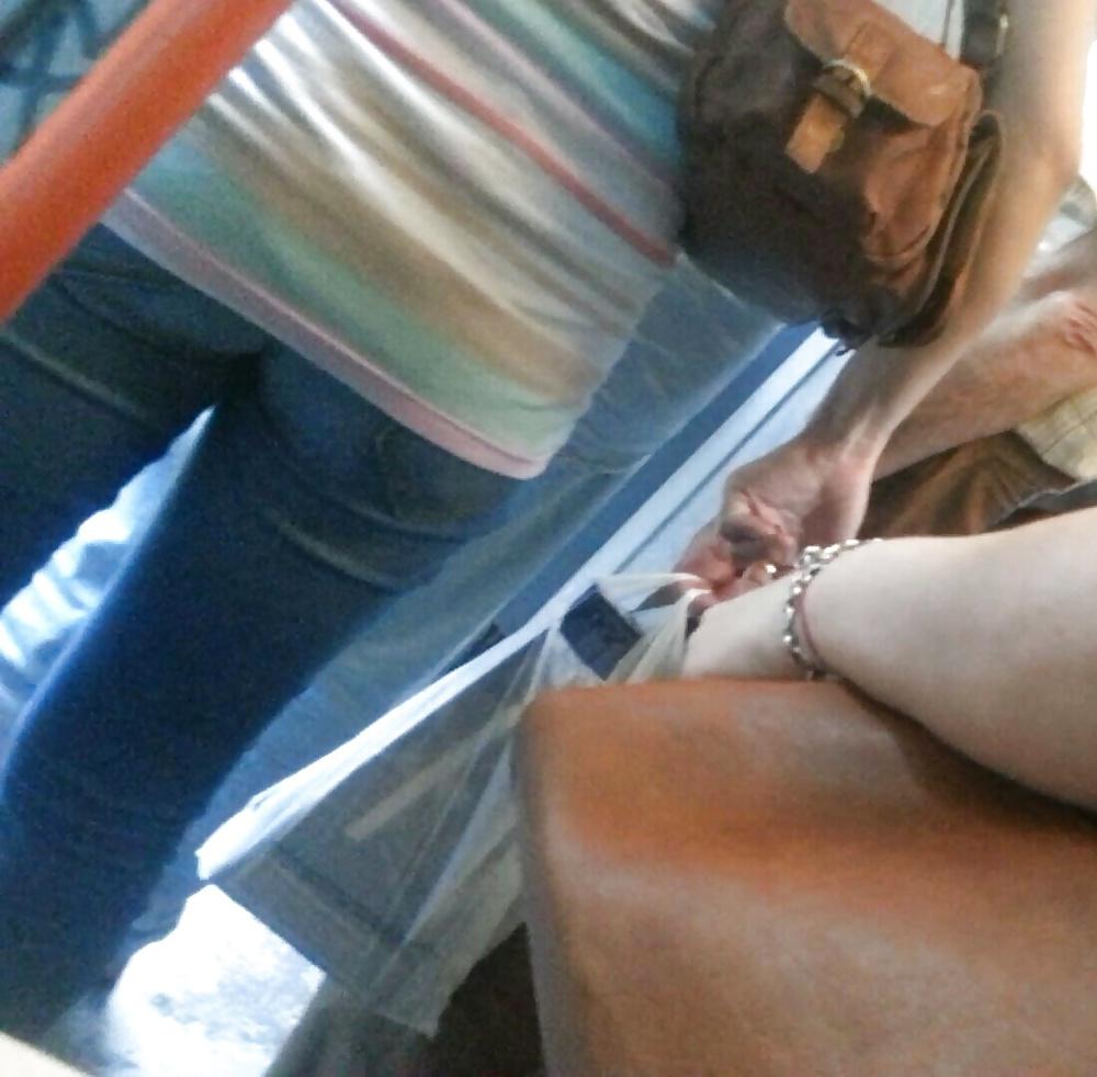 25P Spy old + young in bus romanian
