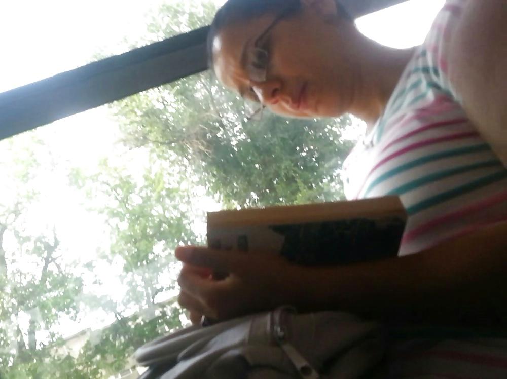 25P Spy old + young in bus romanian