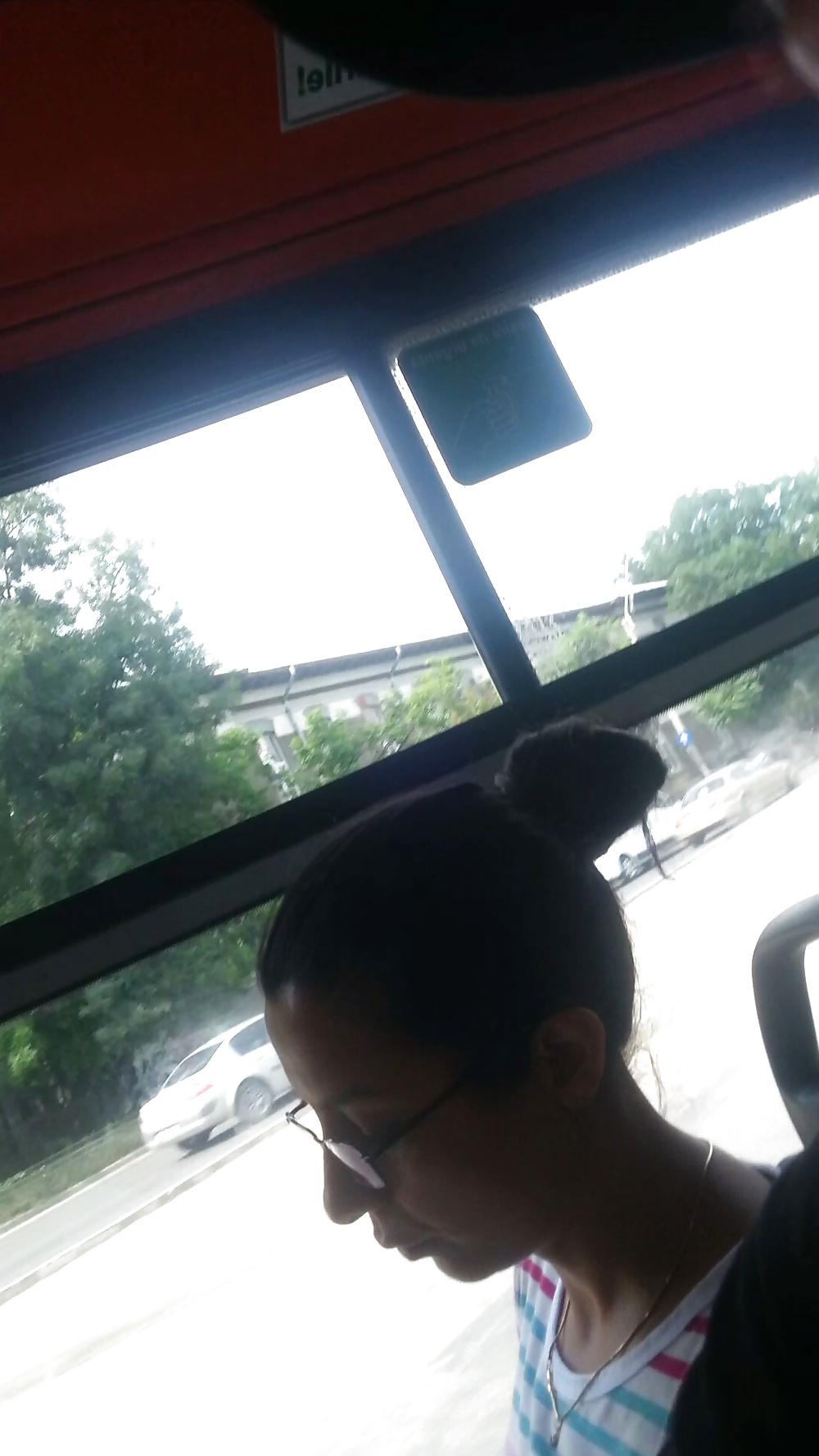 25P Spy old + young in bus romanian