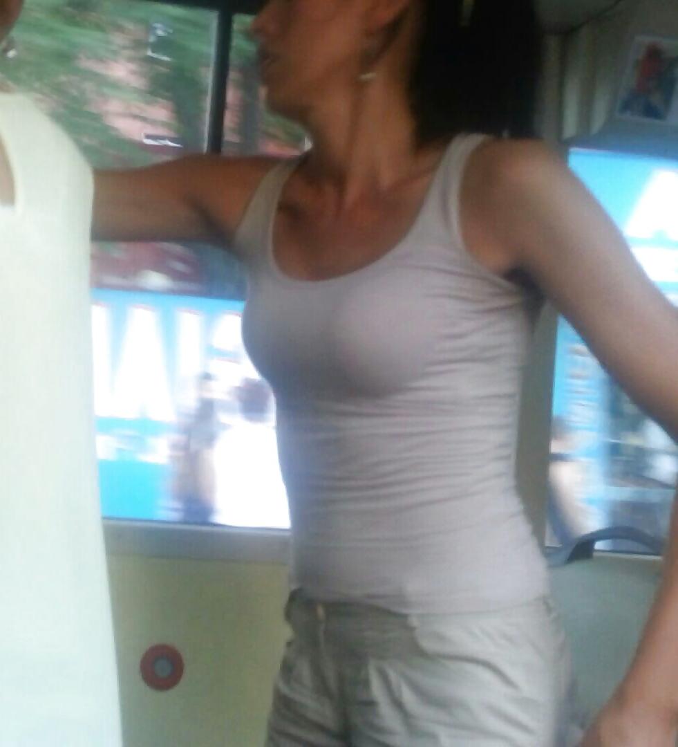 25P Spy old + young in bus romanian