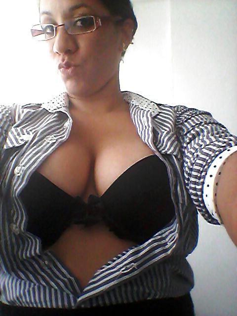 21P Latina: Juanita selfshot