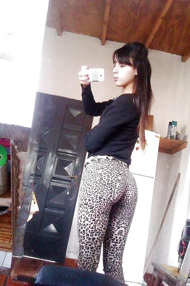 12P Latina teen 4 (petite latine salope)