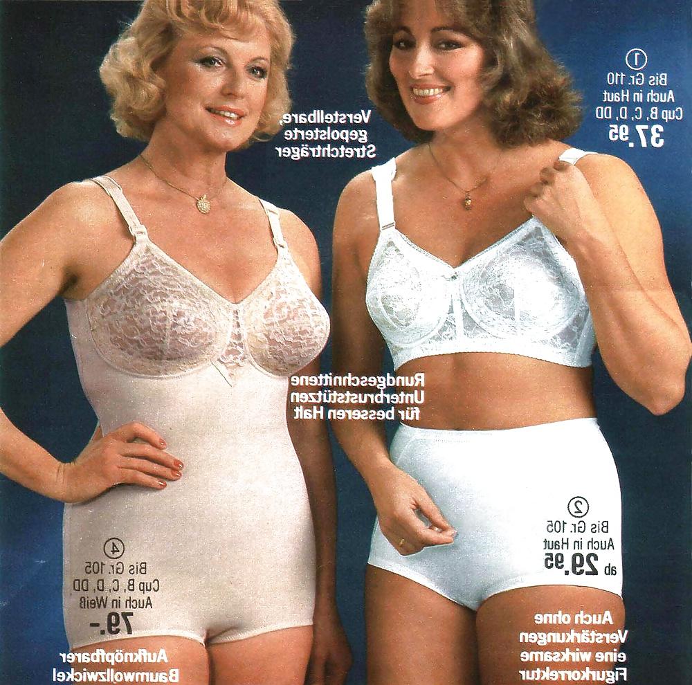 25P Vintage nylons, girdles & corselets