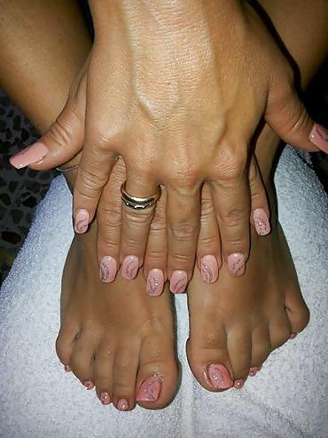 4P My sister in law's feet with fishnet tights ..