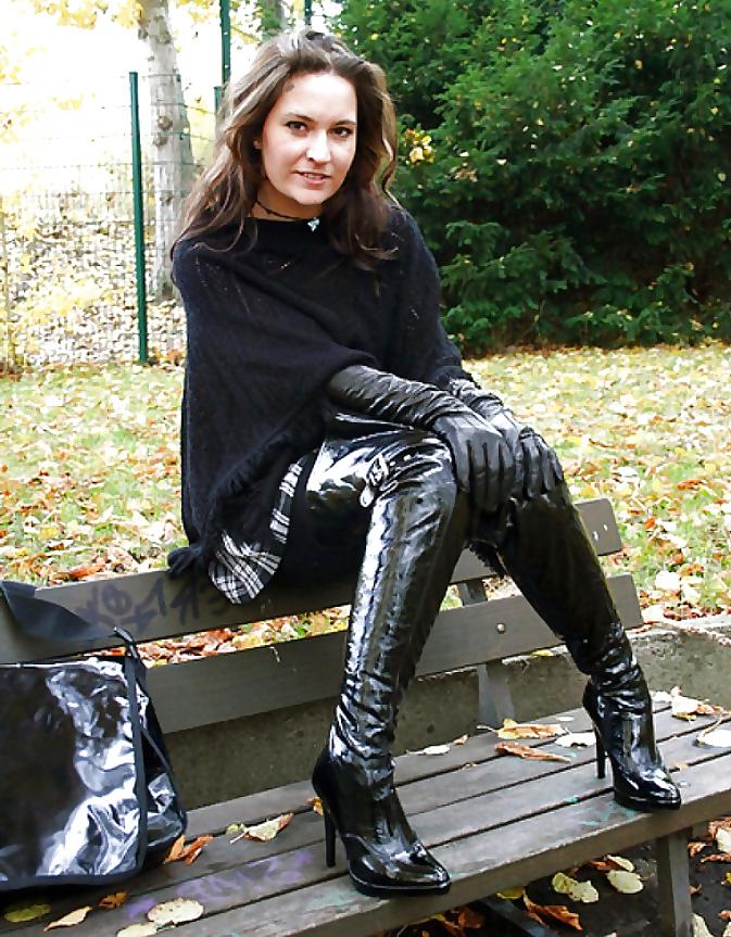 25P Sexy Women in Latex, PVC, Spandex, Leather 2