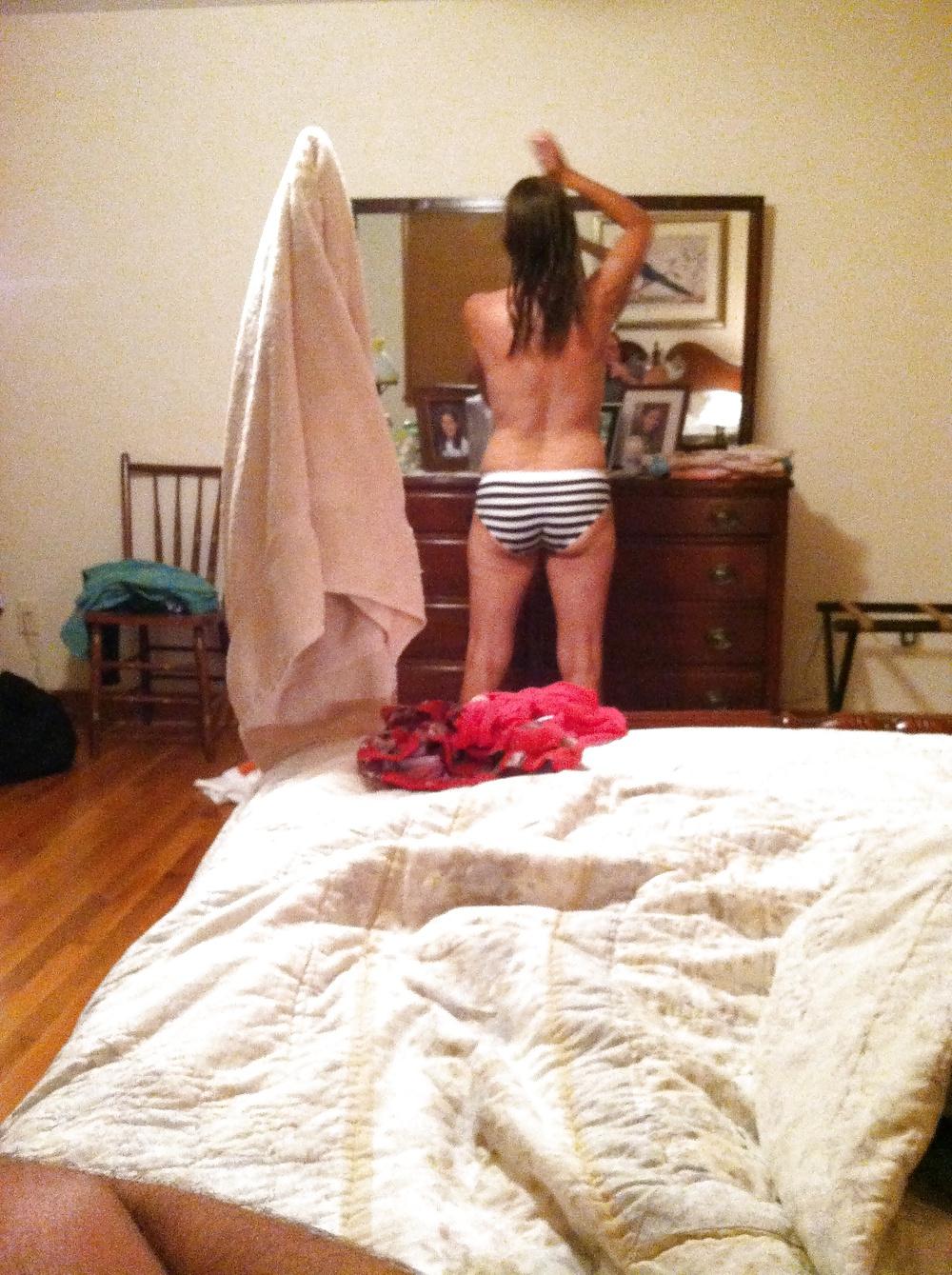 15P Wife in Panties