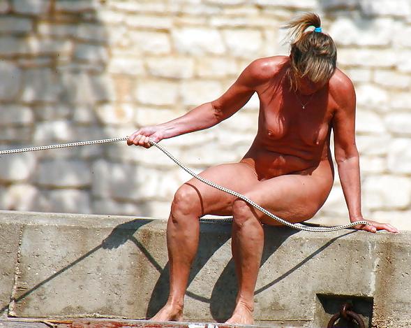 25P Mature Nudist Ladies 5