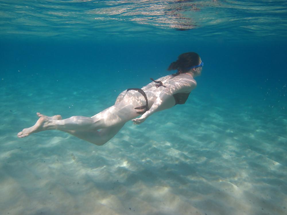 25P Huge set of beautiful nudist girl