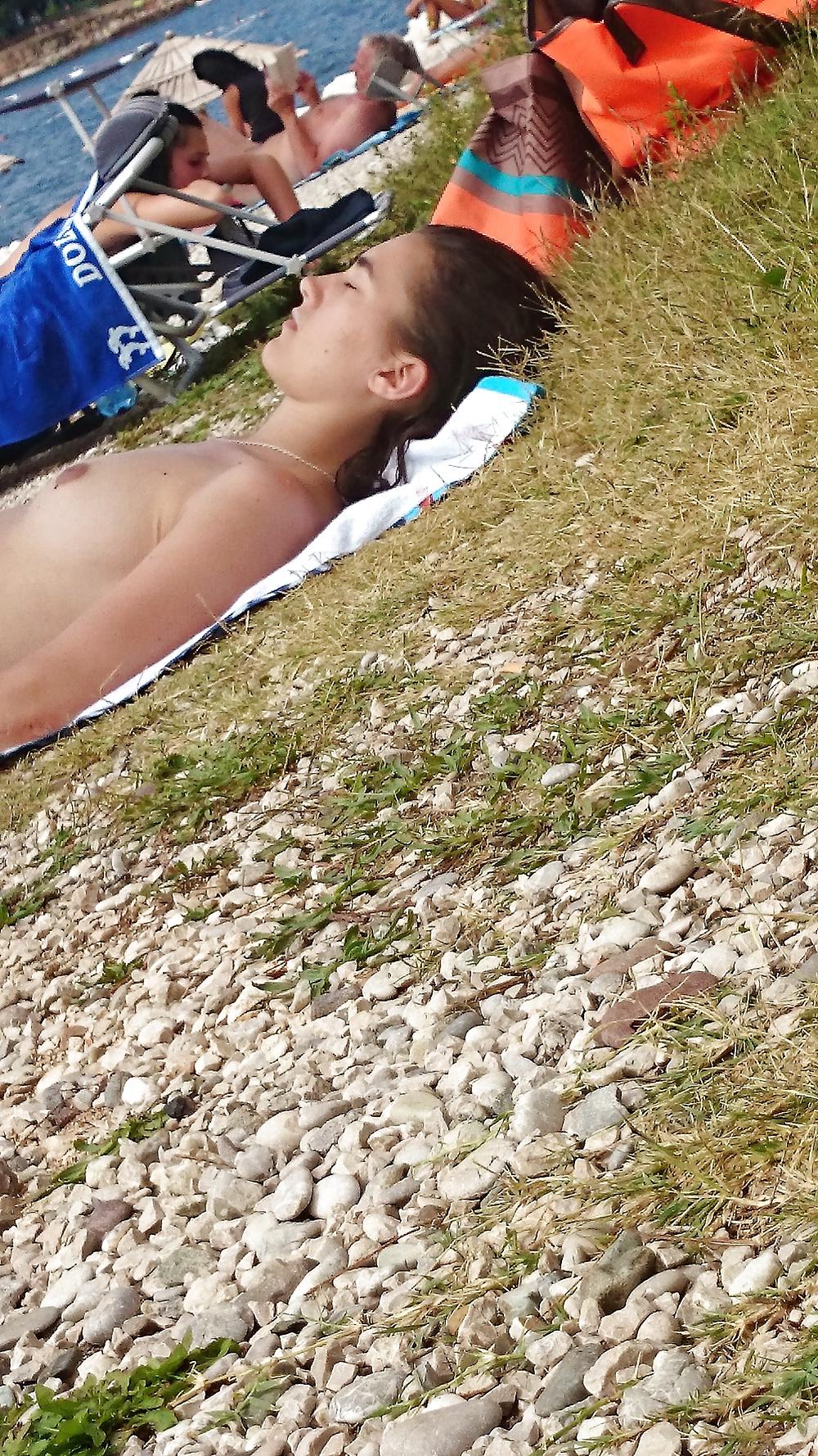 7P First time on nudist beach