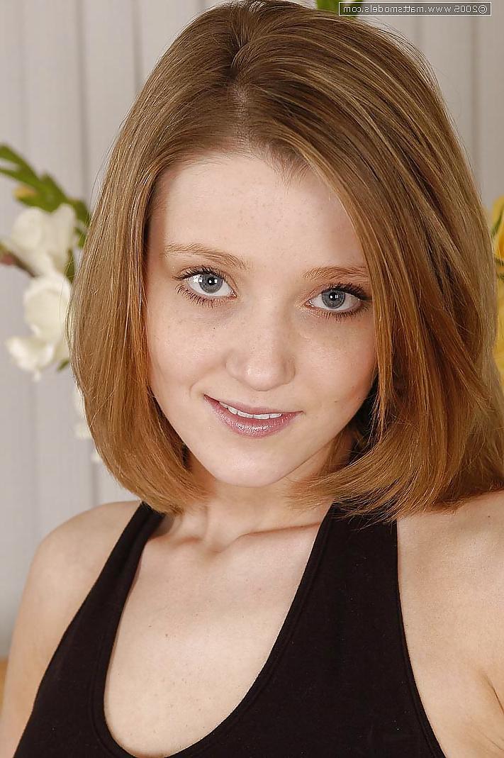 13P Carli Banks first time amateur shoot