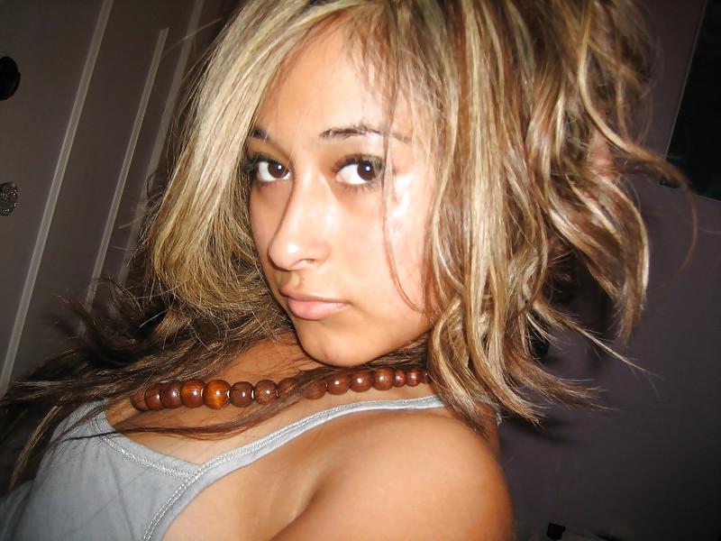25P Latina Hottie