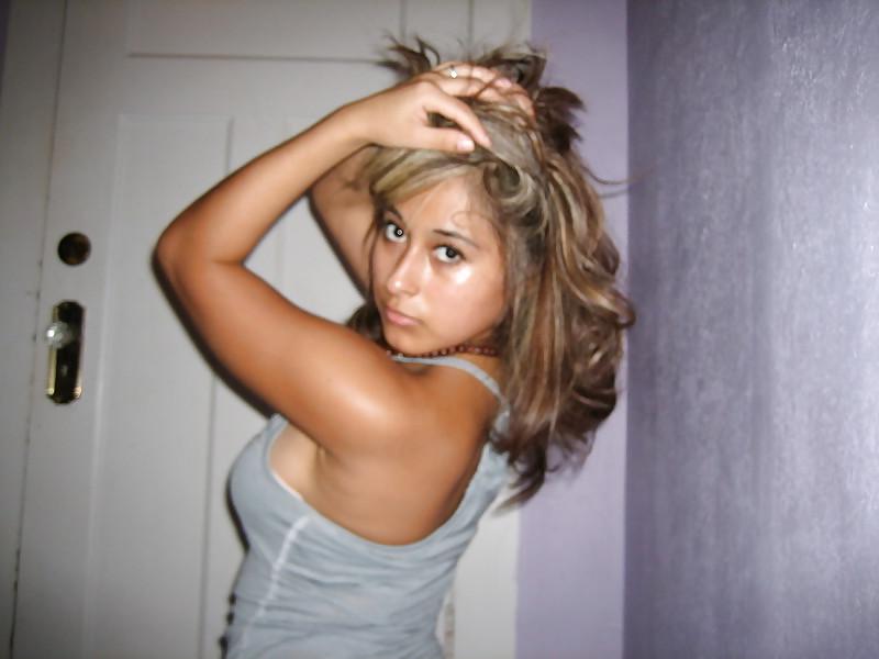 25P Latina Hottie