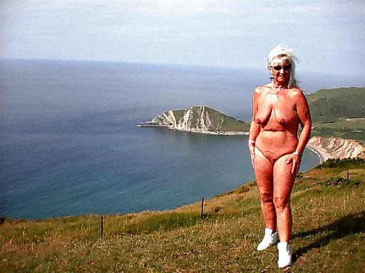 25P Mature Nudist Ladies 10