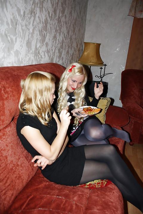 25P Babes in Nylons