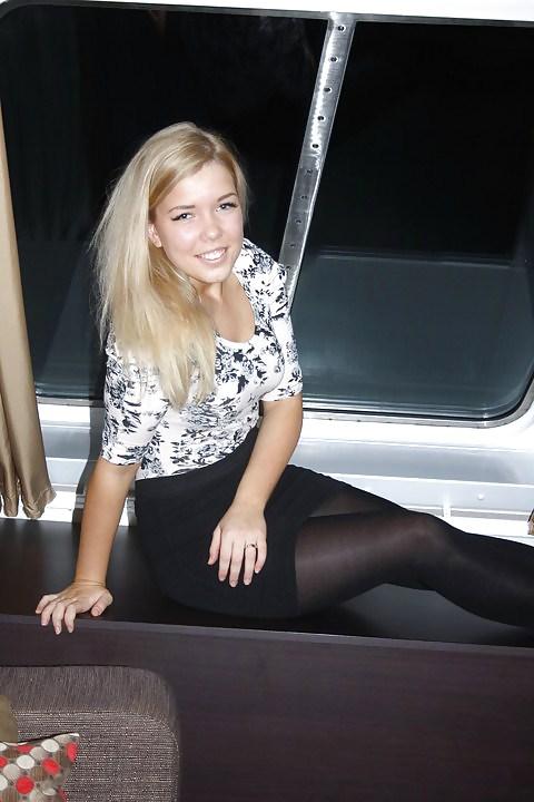 25P Babes in Nylons