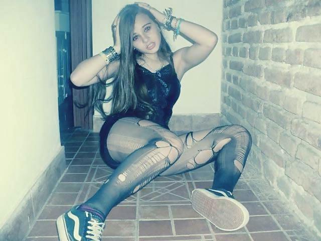 25P Horny girls in nylons XXVIII