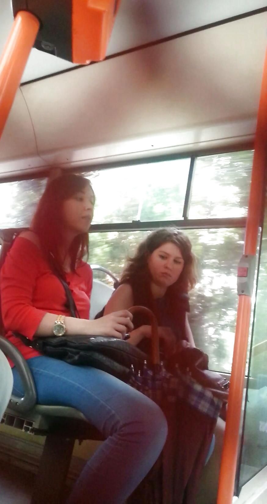 25P Spy old + young in bus romanian