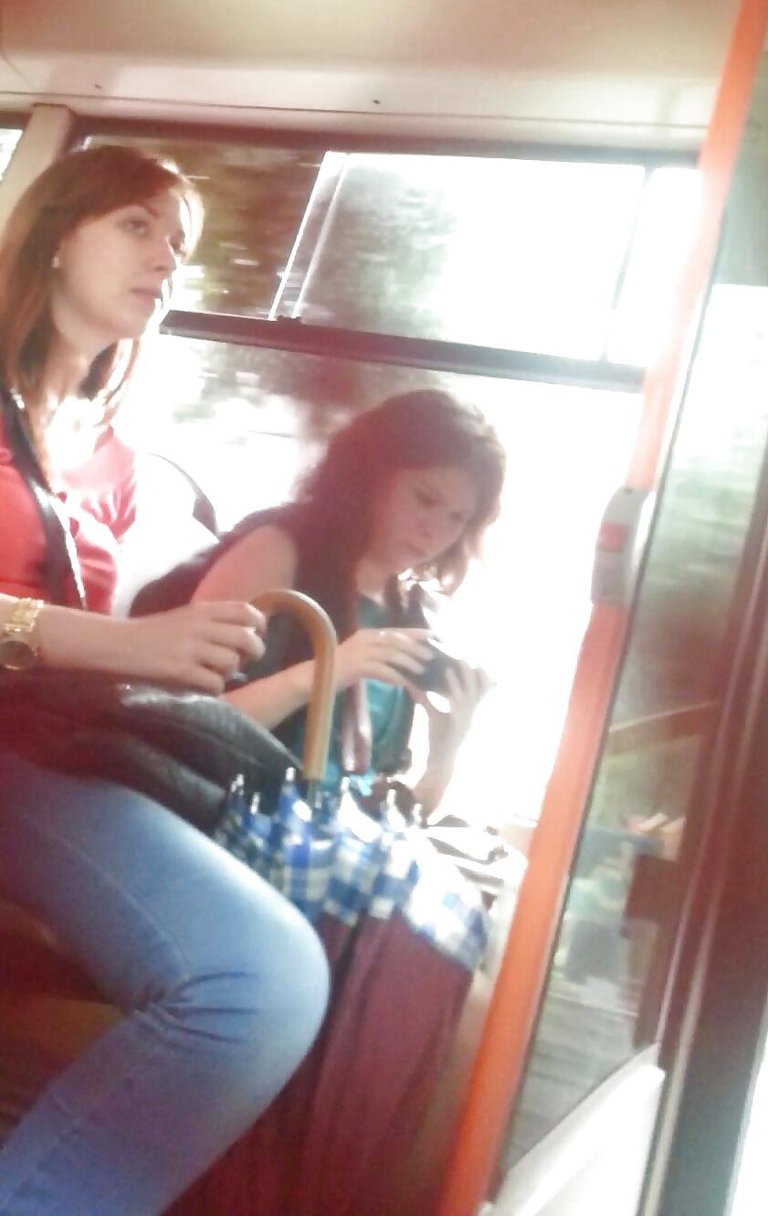 25P Spy old + young in bus romanian