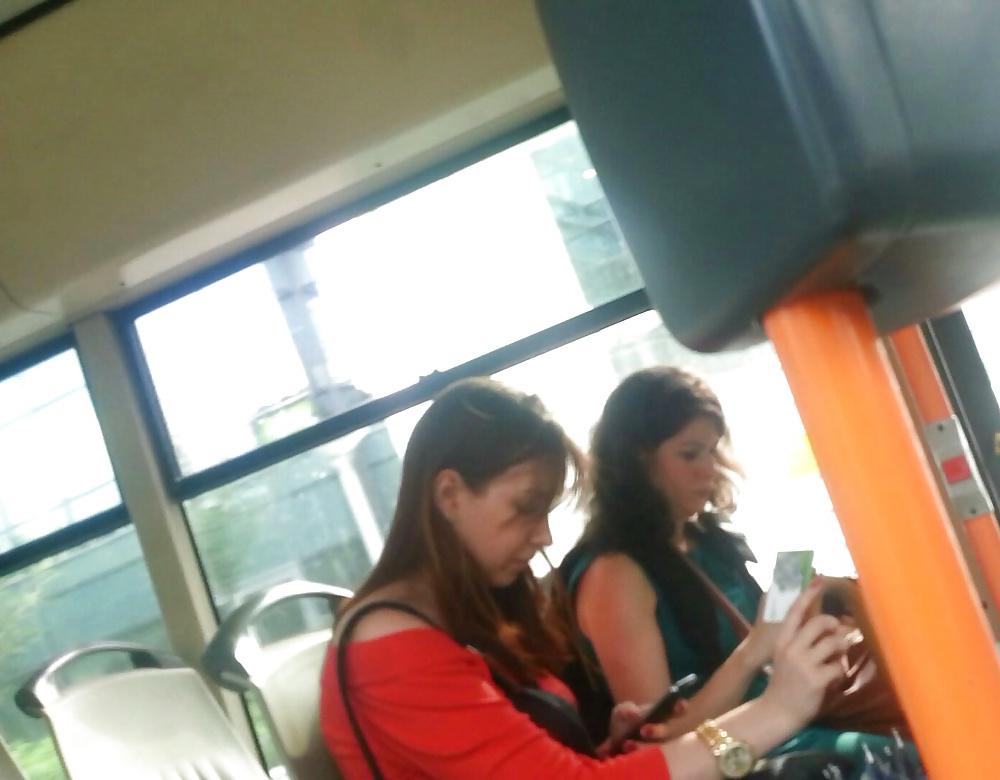 25P Spy old + young in bus romanian