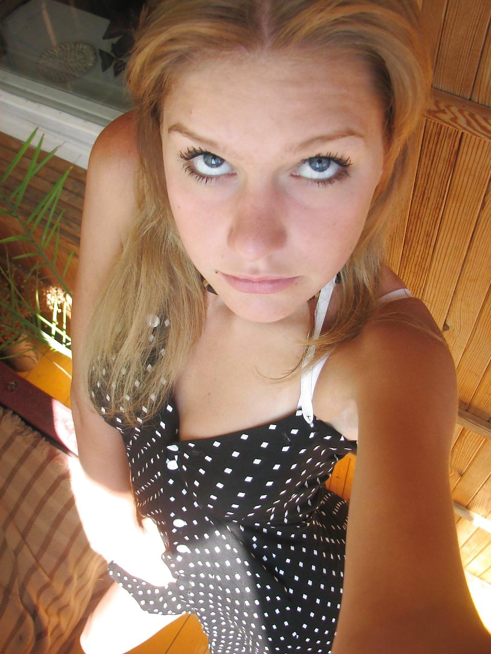 25P Sweet blond teen