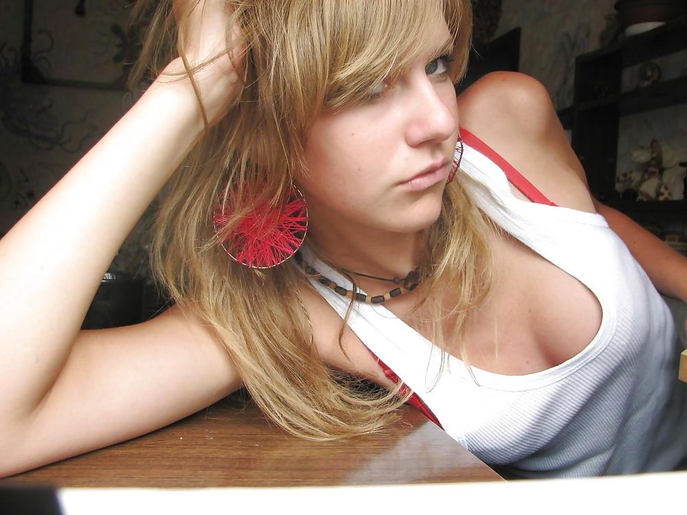 25P Sweet blond teen