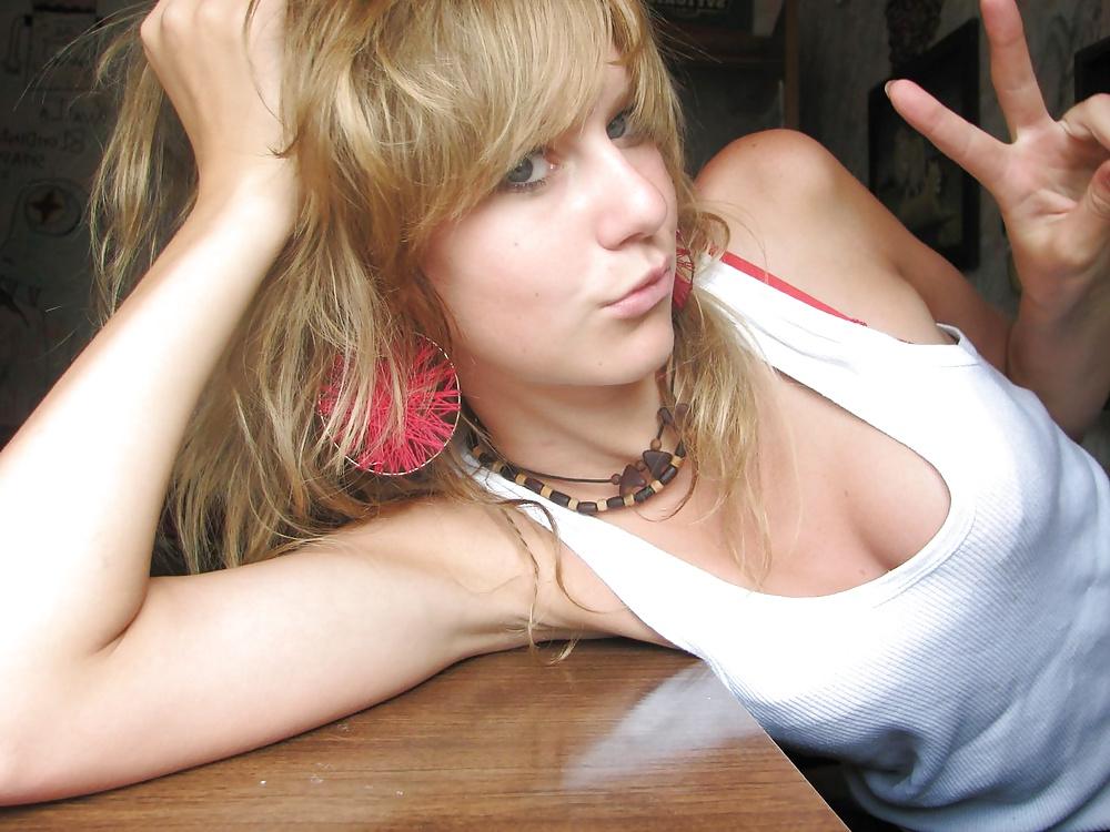 25P Sweet blond teen