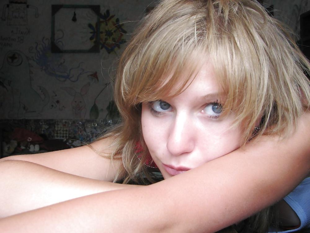 25P Sweet blond teen