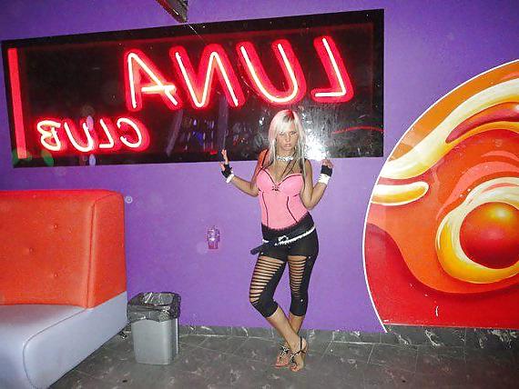 19P Ana Slutty Polish Club Girl