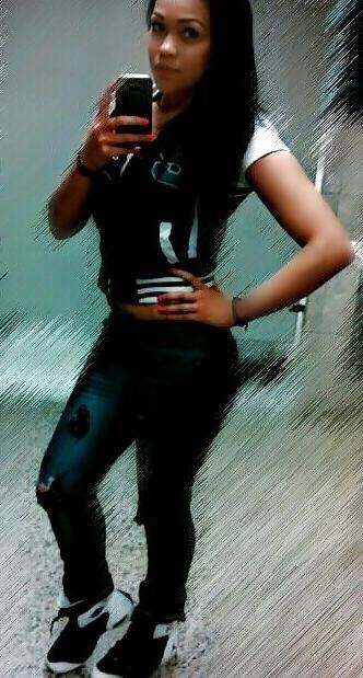 6P New pics me and my prima at da club randum today