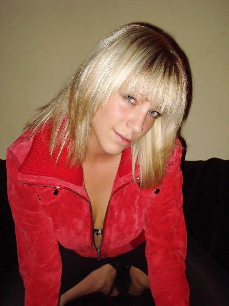12P Blowjob from a girl with wedding ring