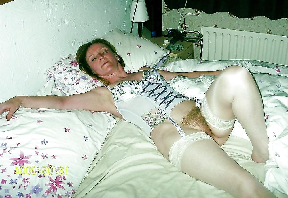 25P Beautiful hairy mature and milf ready for cock 2