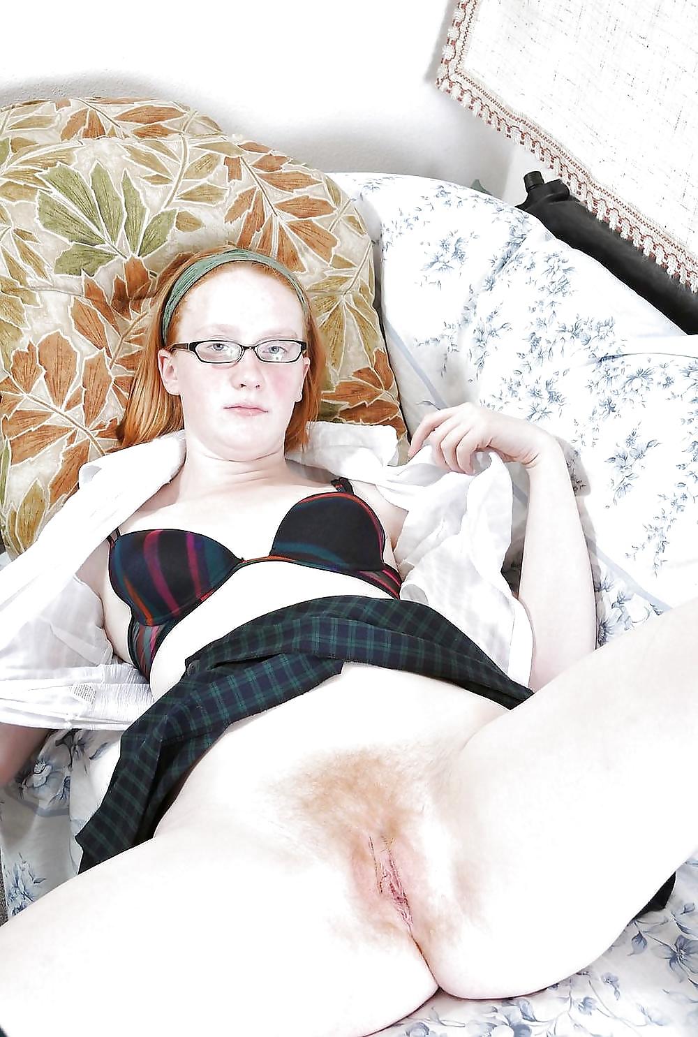 25P Bottomless and Hairy Redheads