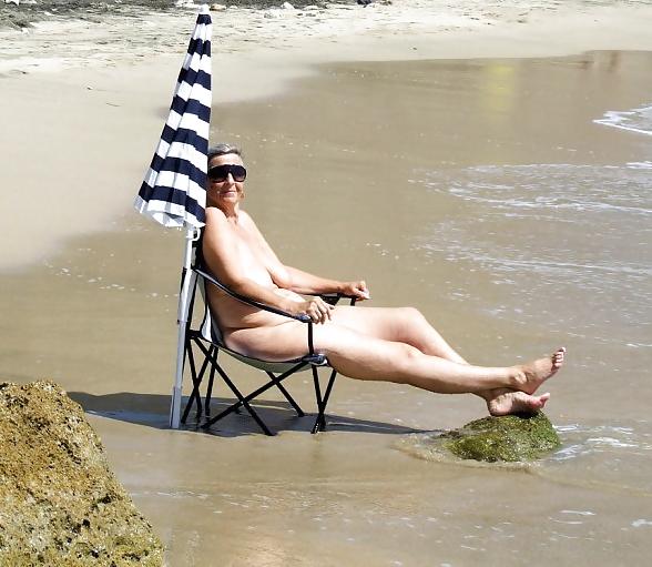 18P Mature Nudist Ladies 14