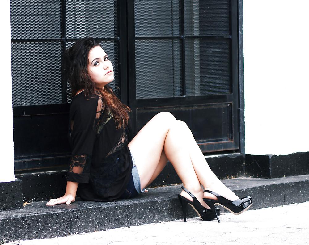 25P High heel queens -21- Nylons, lingerie, hot, whore, teen
