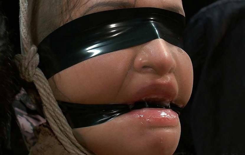 25P Nika Noire bdsm mix