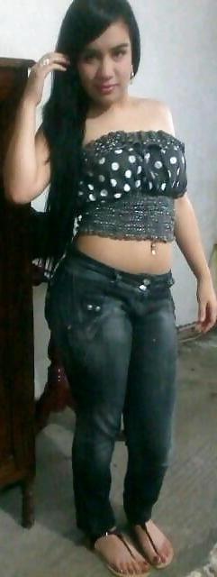 25P COLEGIALAS CALIENTES LATINAS