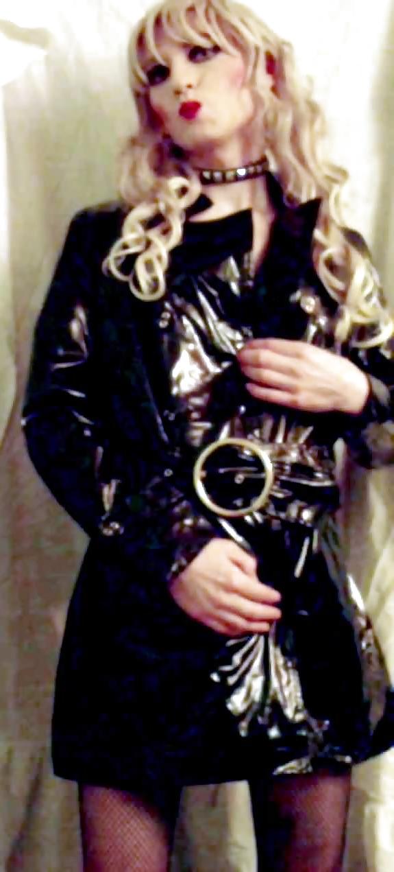 15P Pvc And Latex Whore Sandra