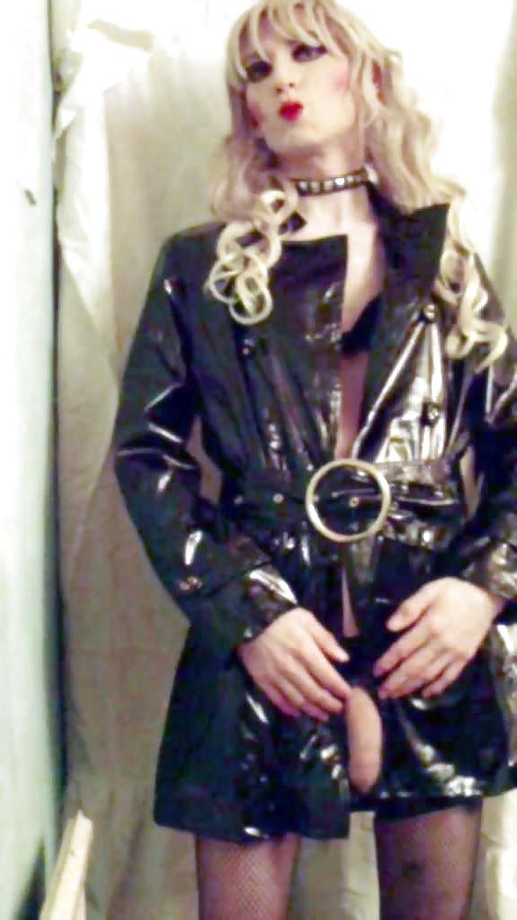 15P Pvc And Latex Whore Sandra