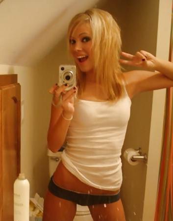 24P Blonde Teen Girls Gallery 2