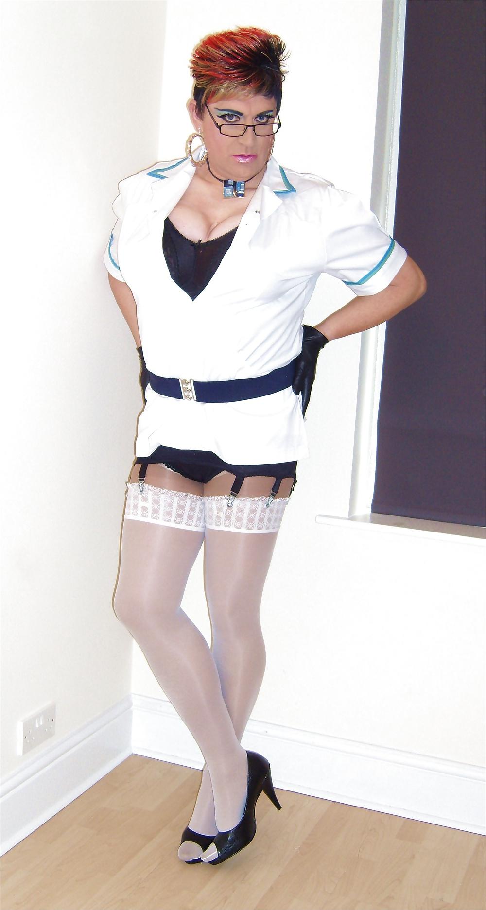 12P Naughty Tranny Nurse