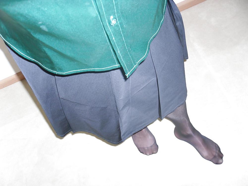 25P Satin slut with pantyhoses and big tits