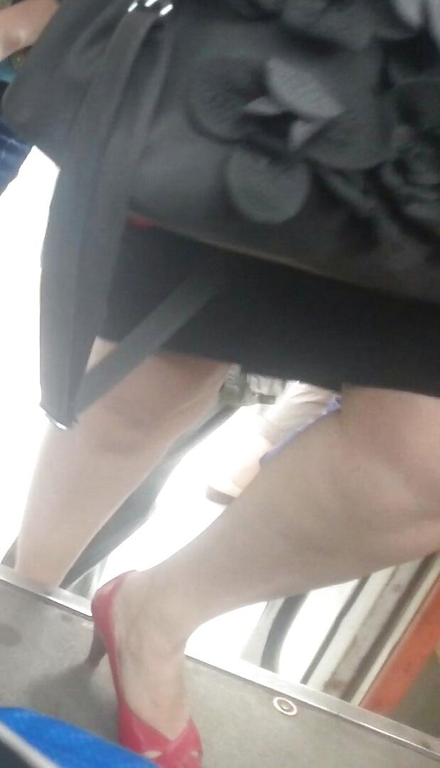 19P Spy feet,ass, face,legs and nylon in bus romanian