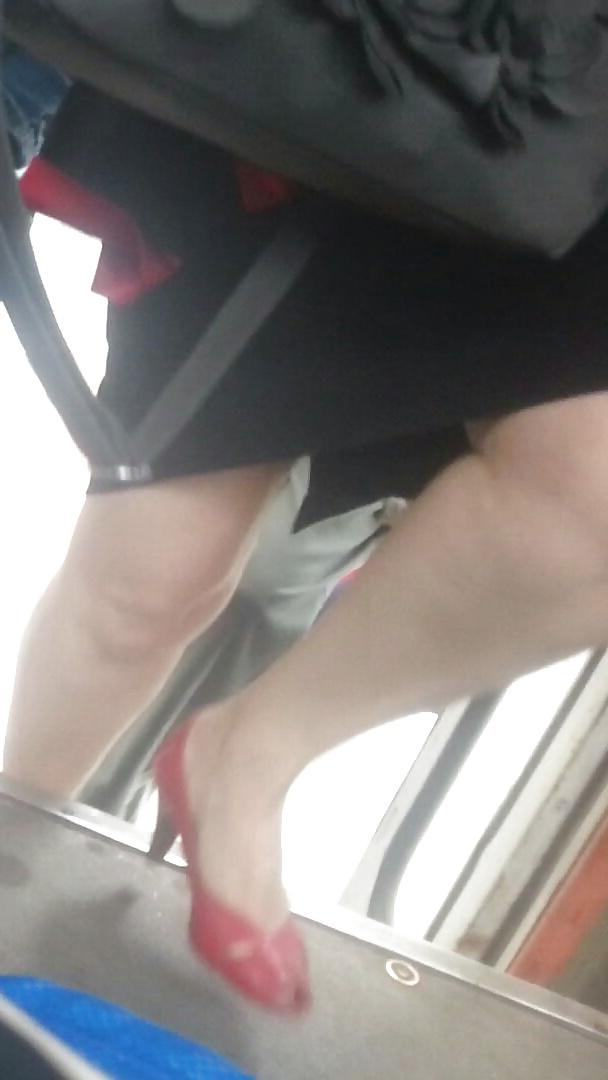 19P Spy feet,ass, face,legs and nylon in bus romanian