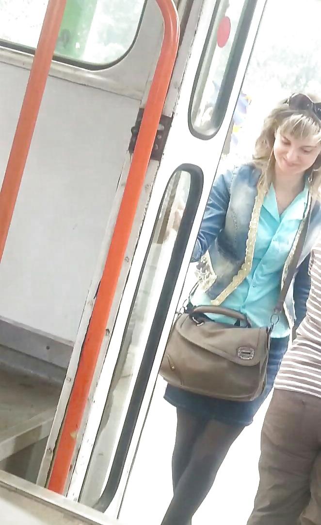 19P Spy feet,ass, face,legs and nylon in bus romanian
