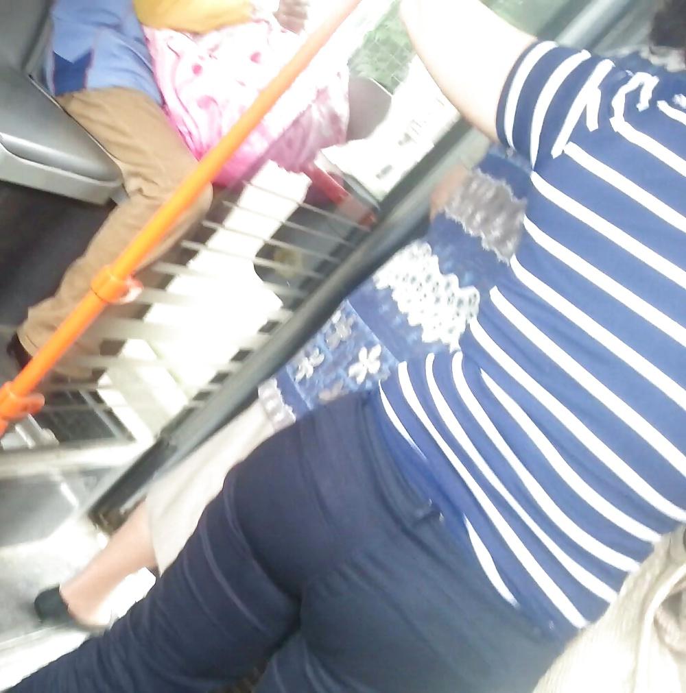 19P Spy feet,ass, face,legs and nylon in bus romanian