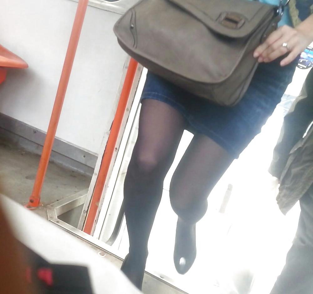 19P Spy feet,ass, face,legs and nylon in bus romanian