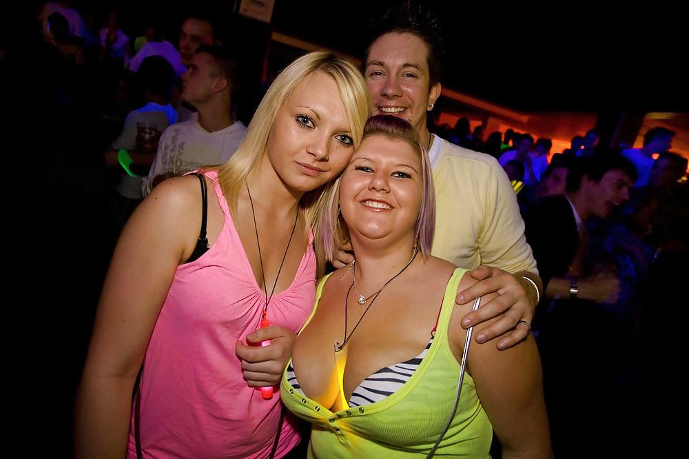 25P AT THE CLUB 4