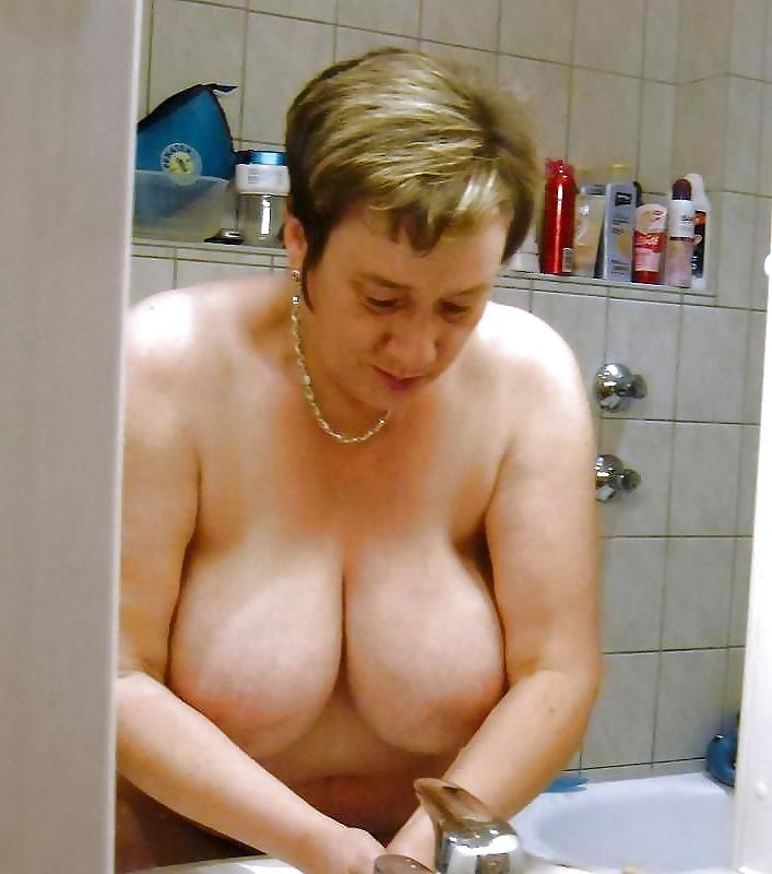 25P Webtastic Special: Granny Time Vol.139