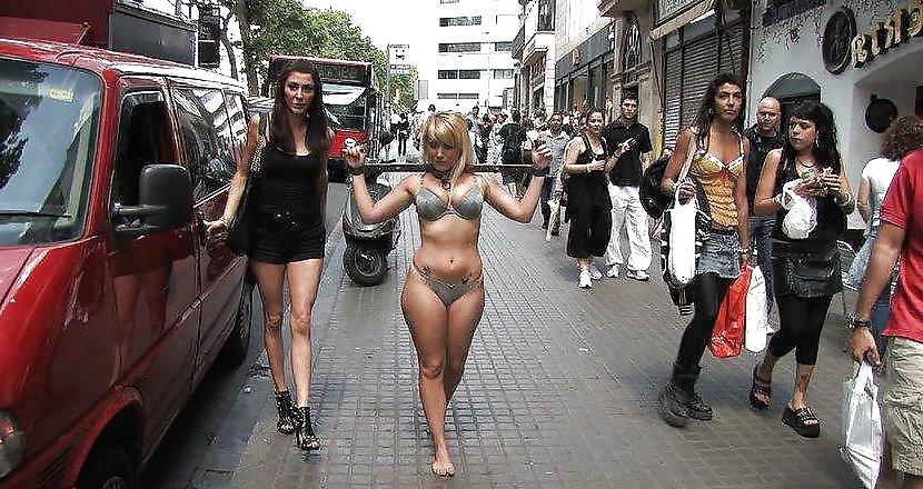 25P Public Bondage