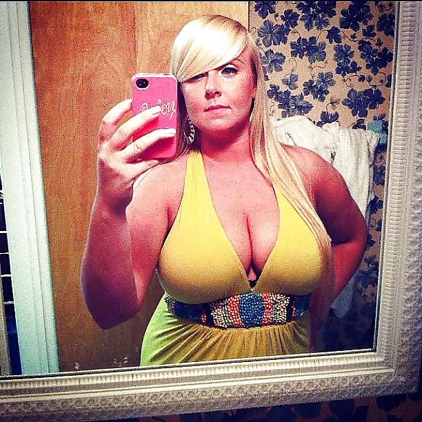 25P Beautiful selfshot teen ... 